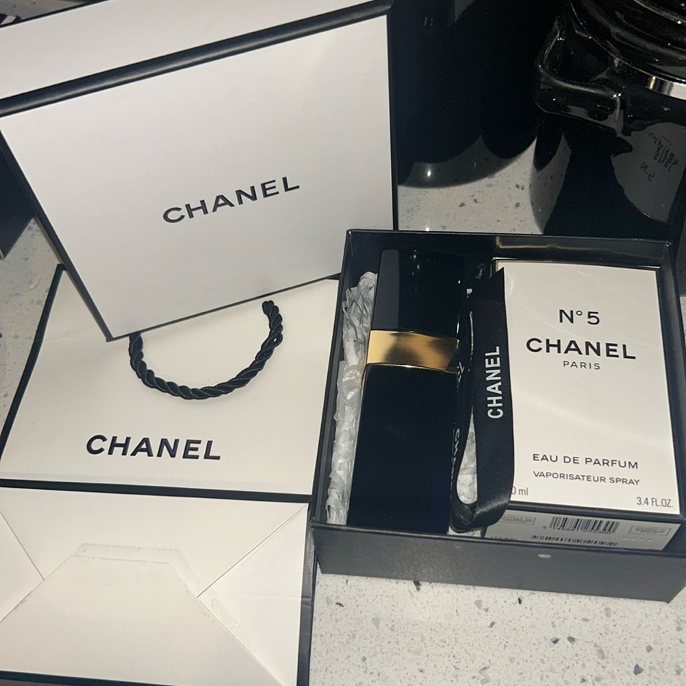 Chanel No 5 RARE REFILLABLE ATOMIZER,PLUS,Spray bottle,Ribbon, 2 BOXES,& ONE BAG